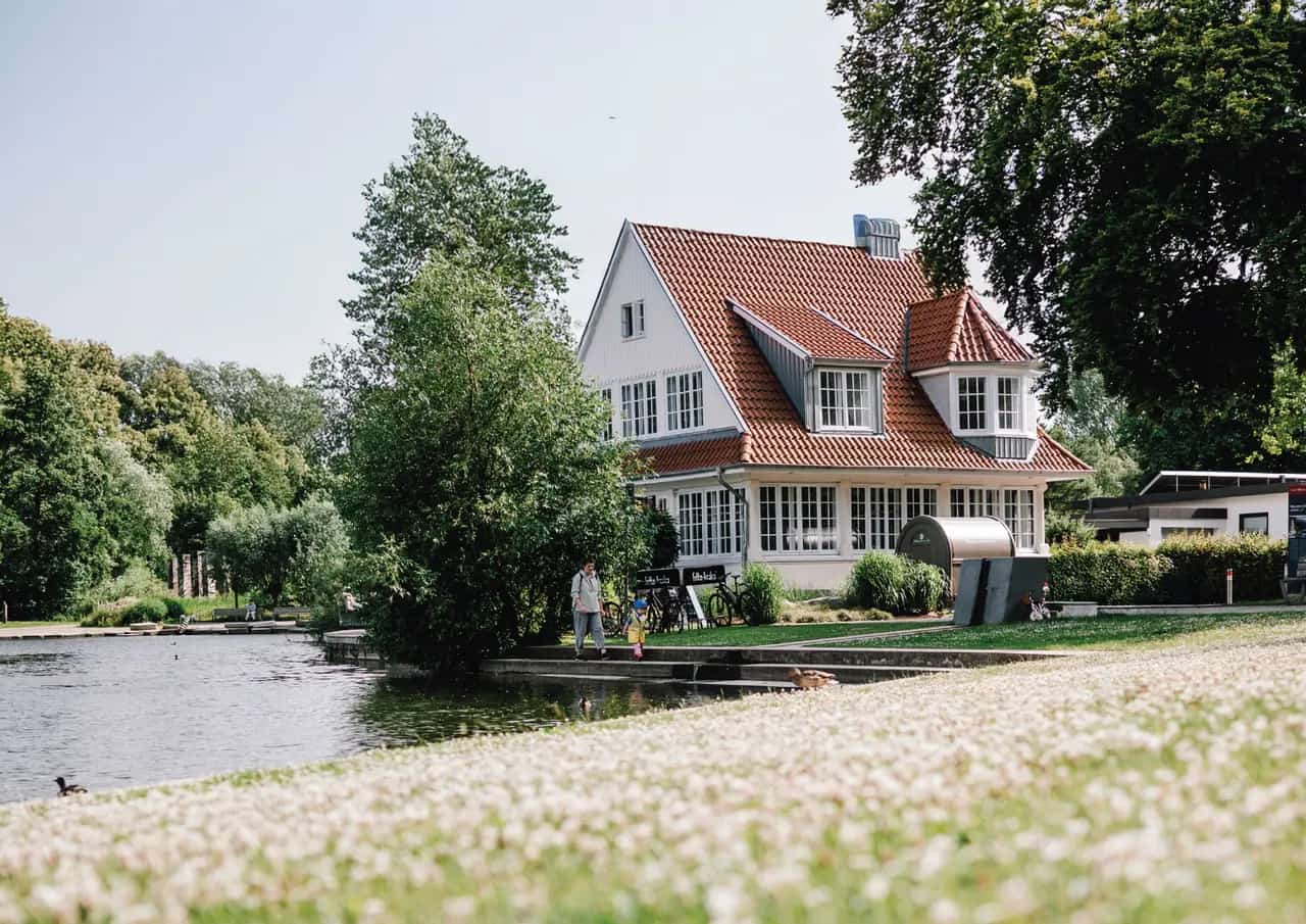 Goldmarie am See