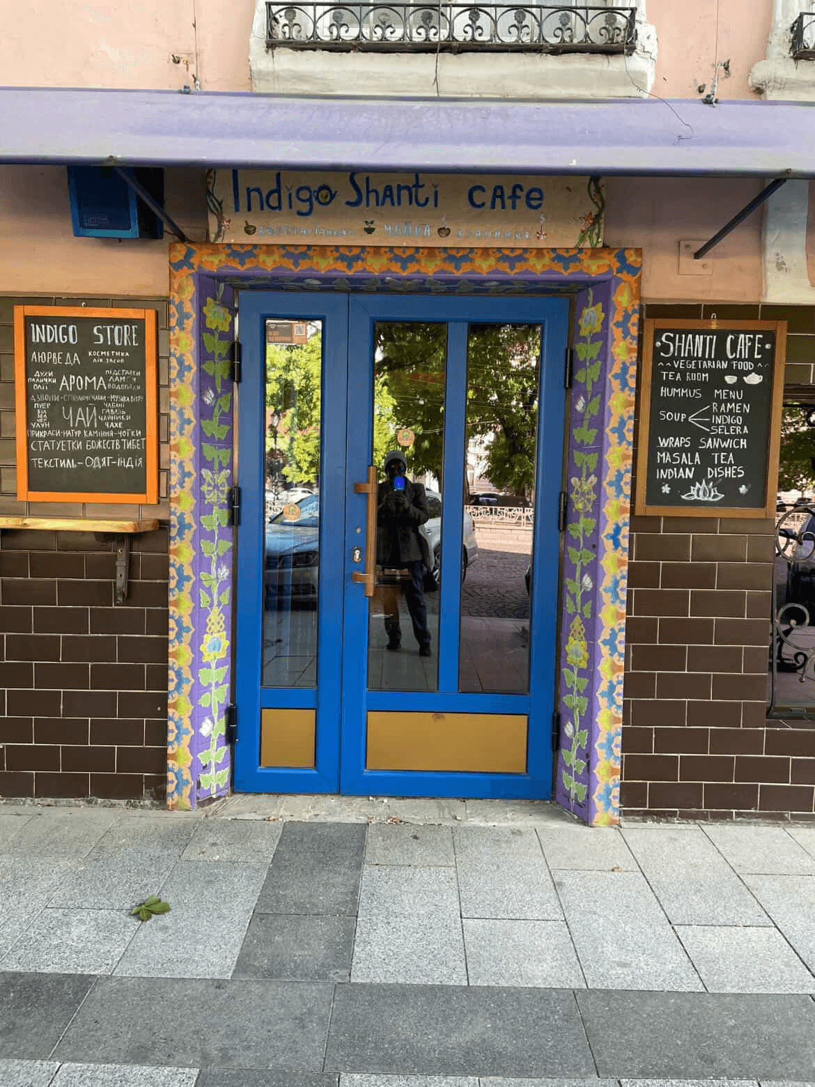 Indigo Shanti-cafe